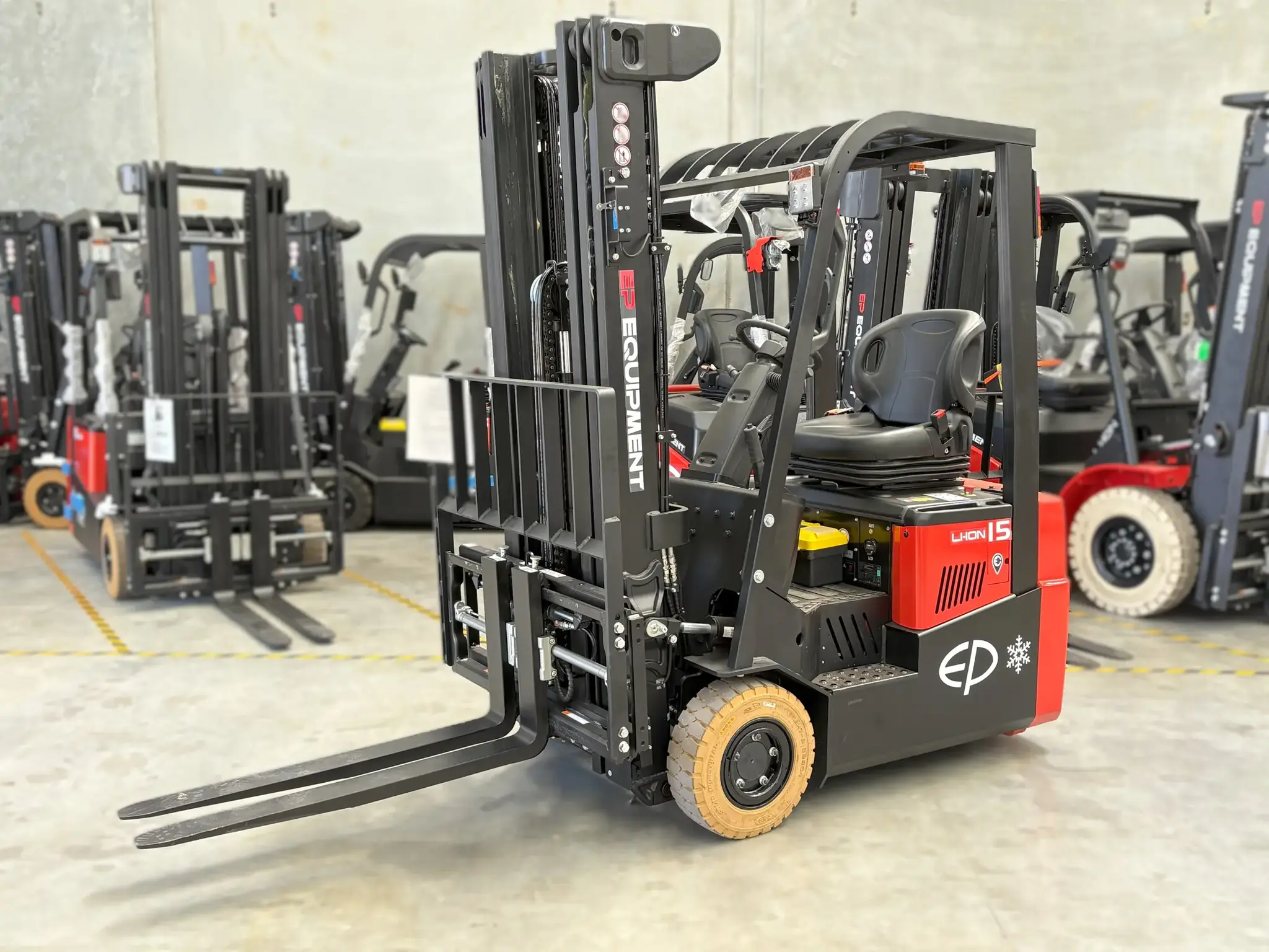 Warehouse Real Stock Photo of CPD15TVL - SKU: CPD15TVL-3F48-NM-L150-SSFP-CS-P01