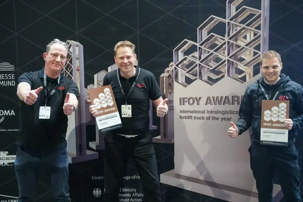 EP Equipment Wins 2025 IFOY “Best in Intralogistics” Award Certificate