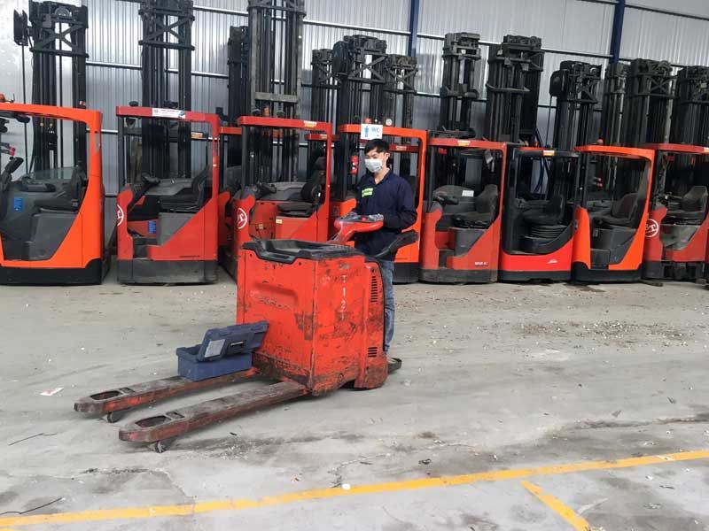 Used Electric Forklift Risks