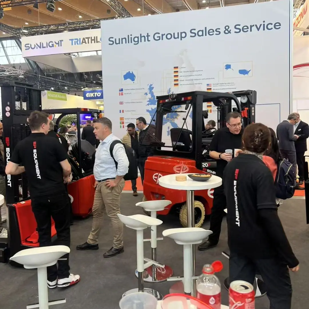 EP Equipment sales representatives engaging with clients at the 2025 exhibition.