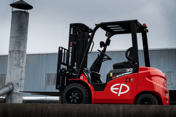 EFL303 lithium counterbalance forklift by EP Equipment parked outside industrial warehouse, ideal alternative to diesel forklifts