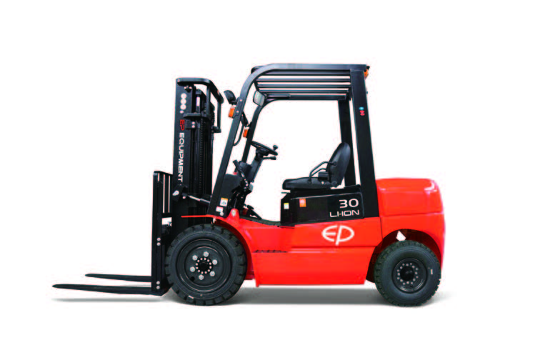 Side view of ICE301 3.0T four-wheel lithium-ion electric forklift by EP Equipment